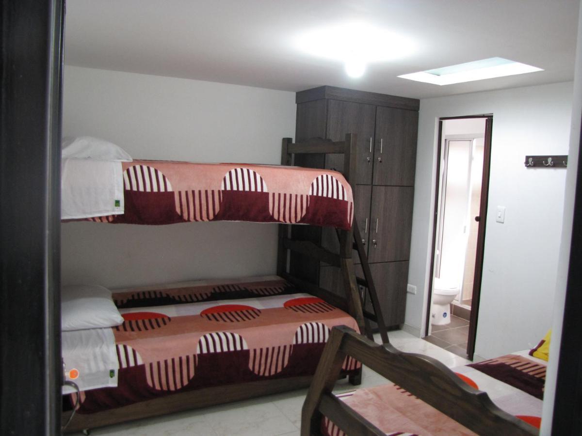 El Cable Hostal Manizales Eksteriør bilde