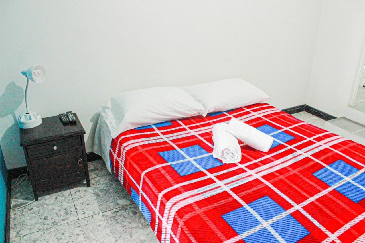 El Cable Hostal Manizales Eksteriør bilde