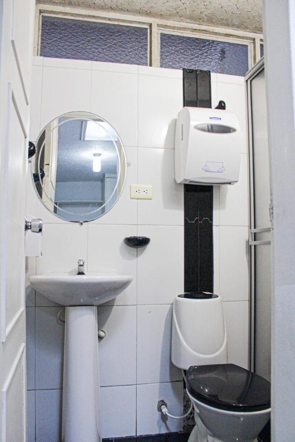 El Cable Hostal Manizales Eksteriør bilde