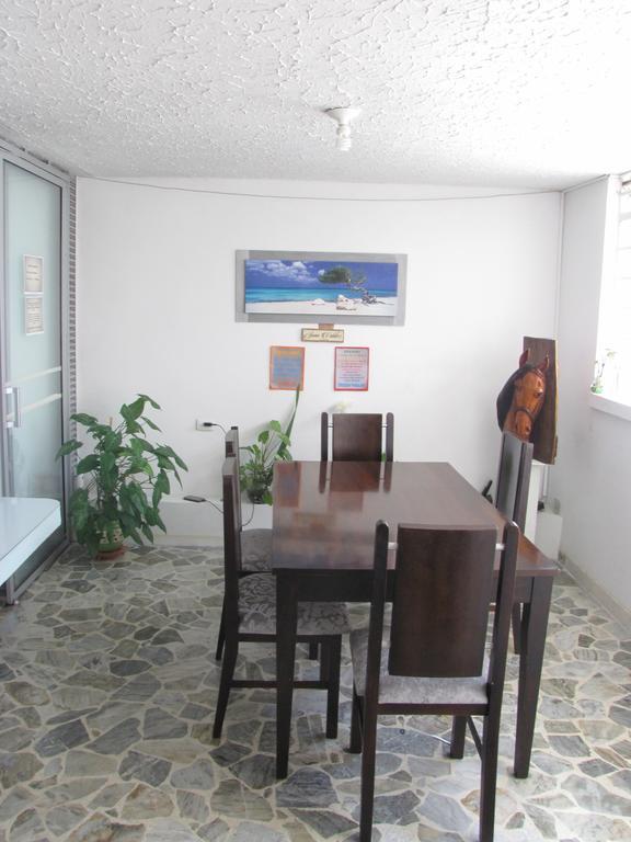 El Cable Hostal Manizales Eksteriør bilde