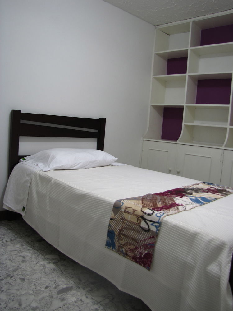 El Cable Hostal Manizales Eksteriør bilde